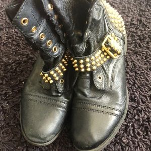 Steve Madden black leather combat boots